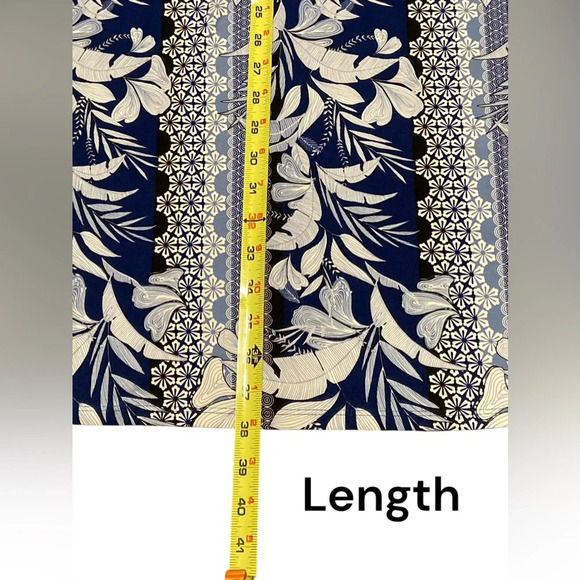 Robert Louis blue and white floral print maxi skirt - Picture 2 of 6